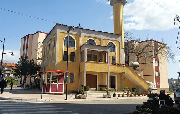 Patos Mosque