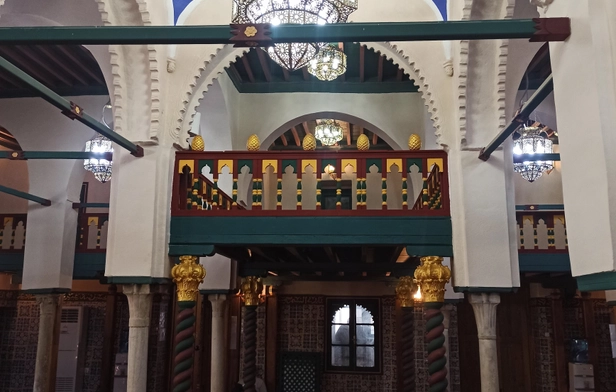 Mosque Sidi Lakhdar