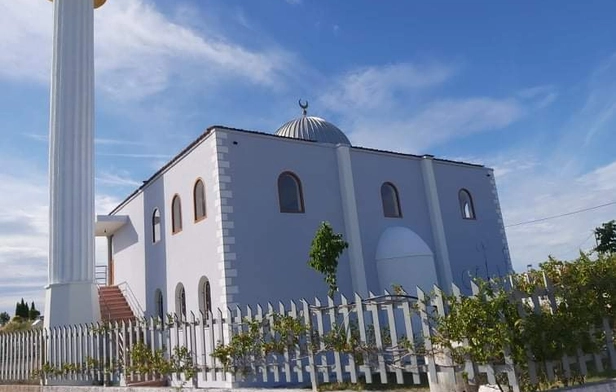 Rrushkull Mosque 