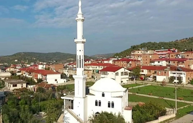 Dushku Mosque
