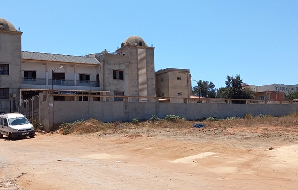 Al-Bayna Mosque