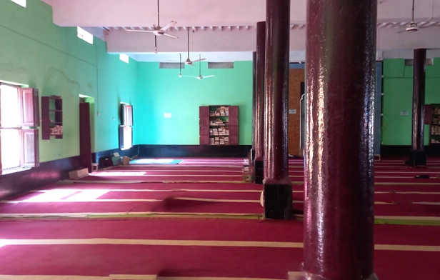 Nuur Mosque