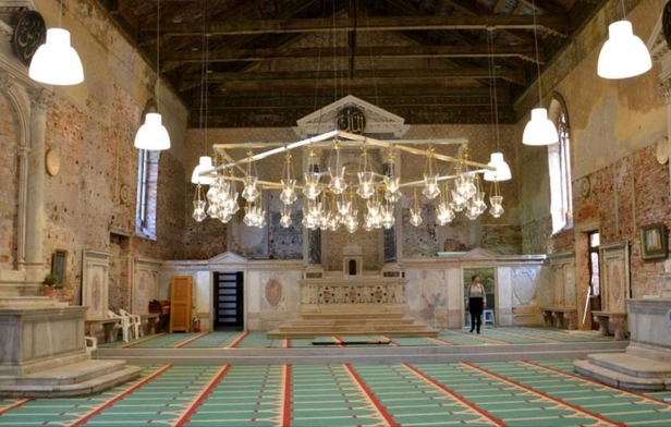 Riyad Al-Salehin Mosque