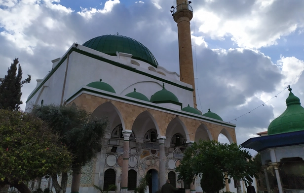 Al Juraineh Mosque