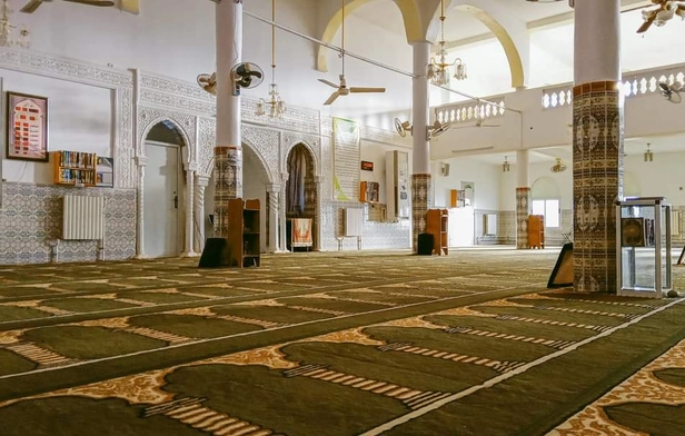 Masjid Ali Bin Abi Talib 