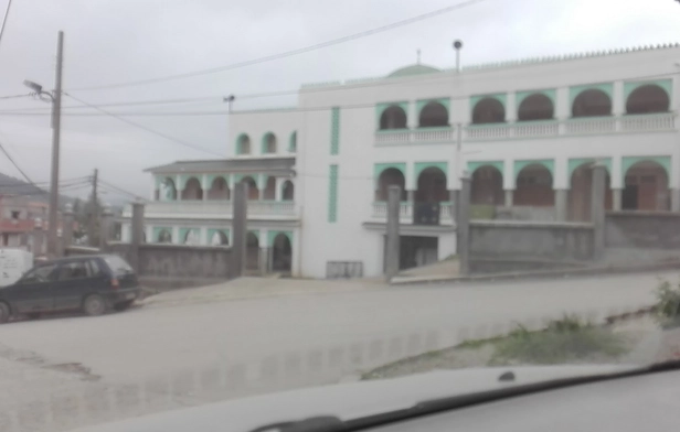 New Bani Omran Mosque
