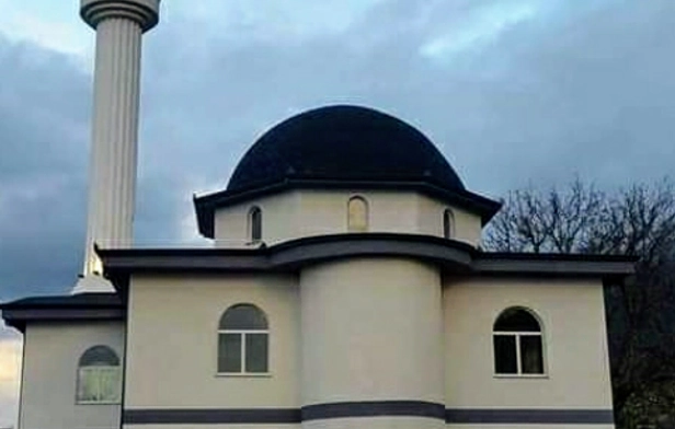  Mancurisht Mosque