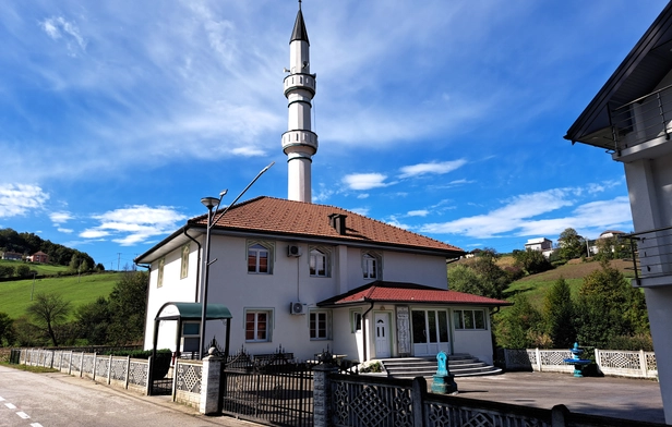 Ravnica Mosque, Bucevci