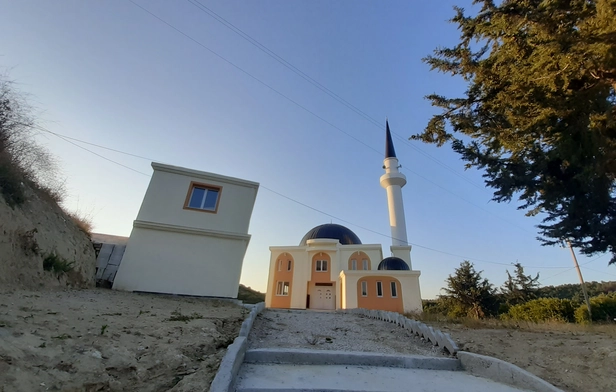 Cerkovine Mosque