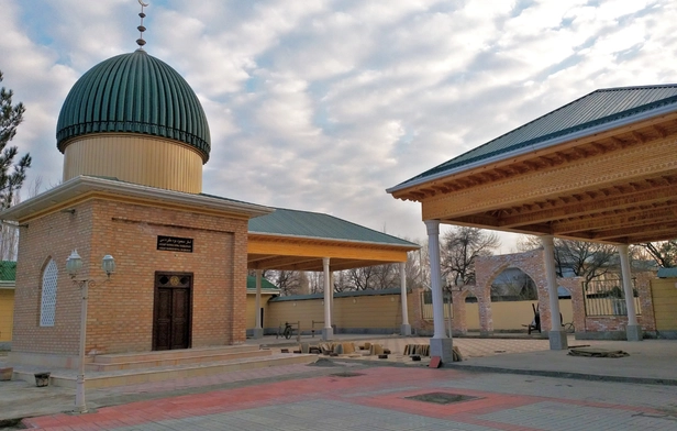 Grandfather Askar Mahmud Jame Masjid