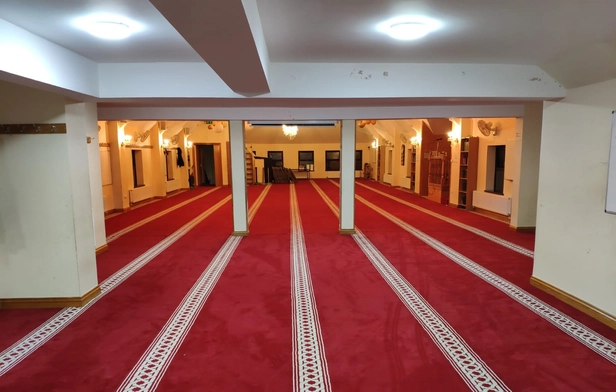 Darul Isra Mosque