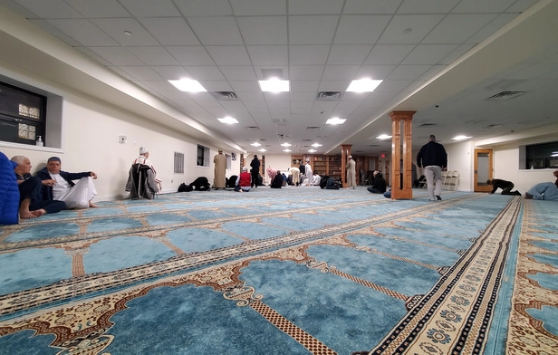 American Muslim Center