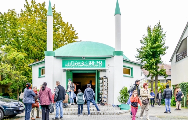 Noor Mosque